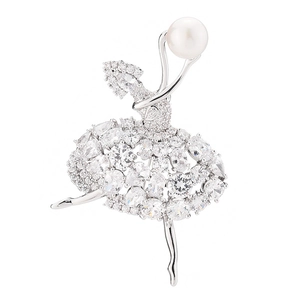 Élégante broche danseuse de ballet avec cristaux de zircone et tête en perle blanche