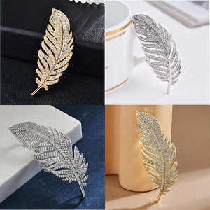 Luxury Zirconia Feather Brooch Copper Inlaid Rhinestone Pin Fashion Elegant Unisex Suit Accessory Gold Silver Tone Jewelry
