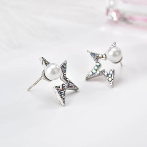 Orecchini a stella in argento S925 con perla bianca e strass colorati aurora