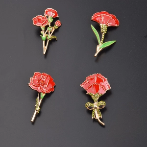 Fashion Red Enamel Carnation Brooch For Women Gold Tone Alloy Rhinestone Floral Breastpin Mother's Day Elegant Jewelry Gift