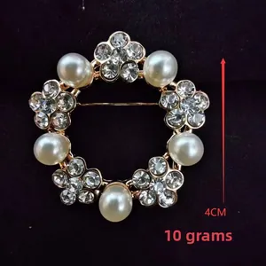 Detail showing elegant flower brooch dimensions 4CM and weight 10g with pearls