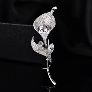 Elegant Calla Lily Copper Brooch With Zirconia High End Floral Pin For Suit Corsage Wedding Party Women Jewelry Accessory