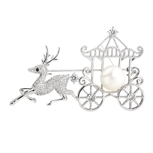 Broche élégante en forme de renne et carrosse perlé avec strass en cristal scintillants