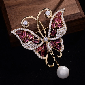 Broche Papillon de Luxe en Cuivre Plaqué Or Avec Zircone Rose et Künstliche Perle Blanche Bijou de Mode Élégant pour Femme Banquet