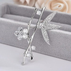 Elegant Bamboo Plum Blossom Zircon Brooch For Women Copper Alloy Rhinestone Plant Pin Wedding Party Jewelry Gift