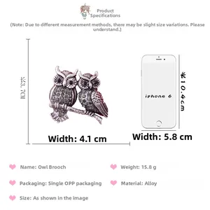 Comparaison de taille détaillée de la broche chouette vintage mesurant 3,7cm x 4,1cm et 15,8g