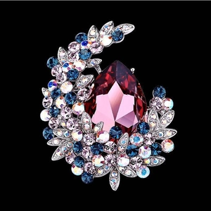 Luxury Alloy Crystal Moon Brooch Vintage Pear Shaped Water Drop Rhinestone Pin Wedding Party Fashion Jewelry For Women