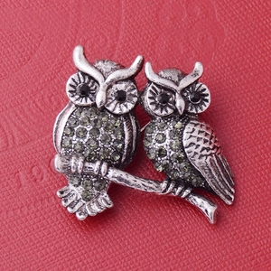 Broche Hibou en Alliage d'Argent Antique Vintage Avec Accents de Strass Double Hibou Sur Branche Épingles d'Animaux Rétro Bijoux Femme Cadeau