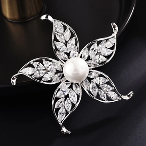 Broche Fleur en Cuivre Élégante Avec Künstliche Perle et Zircon Marquise Incrusté Argent Or Blanc Broche pour Femmes Mariage Bijoux