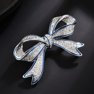 Élégante Broche Nœud Papillon Avec Micro-incrustation de Zircon Strass Émail Bleu Bijoux en Cuivre Pour Femme Robe