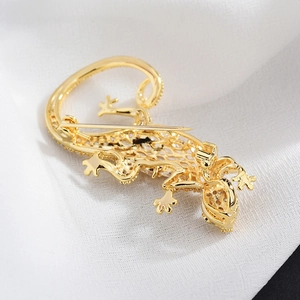 Eleganter Gold-Eidechsen-Brosche mit Zirkon-Steinen und hochwertigem Hohlraum-Design-Detail