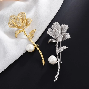 Elegant Rose Flower Brooch For Women Copper Zircon Inlaid Faux Artificial Pearl Corsage Pin For Wedding Banquet Clothing Accessory