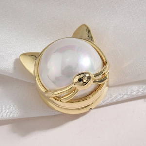 Schattige Kat Magnetische Broche Pin Voor Vrouwen Verguld Koper Imitatie Kunstparel Zirkonia Anti-blootstelling Kraagspeld