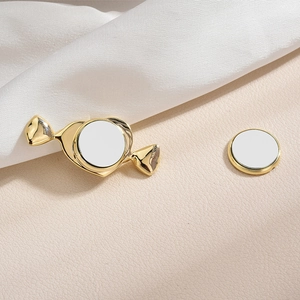 Elegant gold candy-shaped pearl magnetic brooch for shirts with seamless fastening design