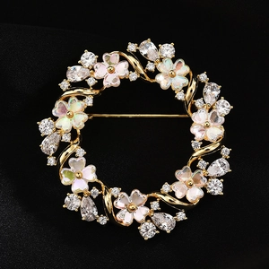 Elegant Copper Zirconia Flower Wreath Brooch For Women High Grade Enamel Floral Circle Lapel Pin Jewelry Gift