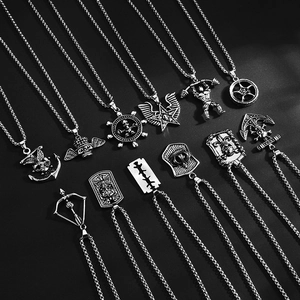 Colección de collares punk vintage con colgantes de ancla y calavera en acabado plata
