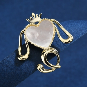 Élégante Broche Cœur Chiot Couronne en Cuivre Incrusté de Coquillage Broche Revers Animal pour Femmes Bijoux Chien Mignon Cadeau