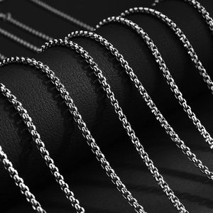 Collar vintage hip hop para hombre con cadena de caja en plata pulida y textura de metal