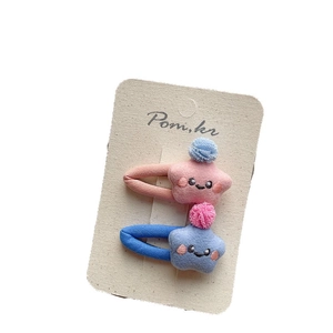Zweiteiliges Set Stern-Haarklammern für Kinder mit Stickerei und kleinen Pompons