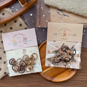 Braunes Haargummi-Set mit Leoparden-Bommel und Karobär-Schleife für kleine Mädchen