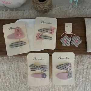 Barrettes à cheveux faites main roses et grises avec motifs lapin et nœud mignons