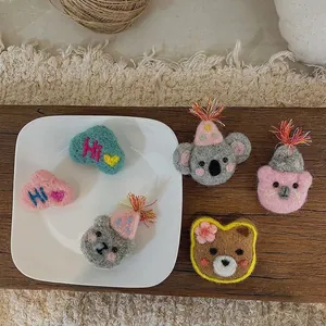 Handmade Wool Felt Cartoon Animal Brooch Pin Cute Bear Cloud For Children Women Clothing Bag Accessory Fashion Jewelry