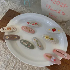 Handgefertigte Bestickte Stoff Haarspangen Süßes Blumen Tier Muster BB Clips Für Mädchen Kinder Kleinkinder Koreanischer Stil Haarschmuck