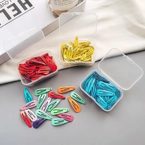 50er-Set farbenfrohe 3cm BB-Haarklammern aus Metall in transparenten Aufbewahrungsboxen