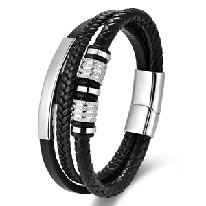 Bracciale multistrato in pelle intrecciata nera da uomo con chiusura magnetica in argento
