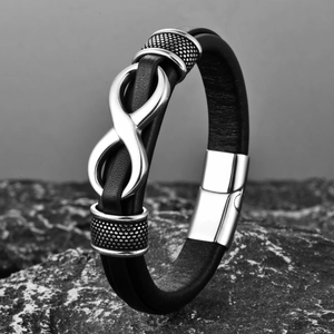 Pulsera de cuero negro para hombre con símbolo de infinito y cierre magnético de acero