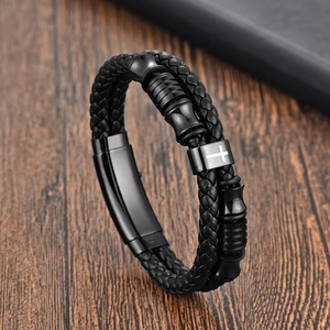 Zweilagiges geflochtenes Lederarmband für Herren mit schwarzem Kreuz und Metallverschluss