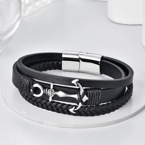 Mehrlagiges Herren-Lederarmband in Schwarz mit Silberanker und Magnetverschluss