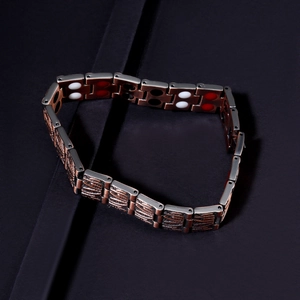 Magnetarmband aus Kupfer für Herren mit Rindenstruktur und therapeutischen Magneten