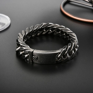 Bracciale da uomo a catena larga Cuban in acciaio inossidabile con finitura opaca
