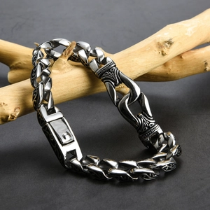 Vintage Stainless Steel Engraved Curb Chain Bracelet For Men Retro Pattern Polished Titanium Steel Biker Bracelet Jewelry