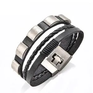 Bracelet punk multicouche en cuir tressé pour homme avec rivets et fermoir à pression