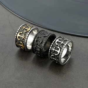 Anelli ancora punk retrò da uomo in acciaio, oro e nero con texture a rilievo e stile nautico