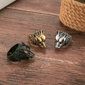 Gotische Wolfskopfringe für Herren in Schwarz, Gold und Silber aus Edelstahl