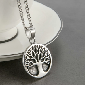 Collar con colgante redondo Árbol de la Vida vintage de acero inoxidable en taza