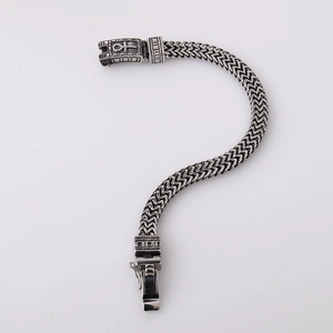 Edelstahl-Herrenarmband mit Webstruktur und Verschluss mit ägyptischem Ankh-Symbol