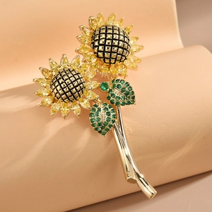 Elegante Spilla a Girasole per Donna Rame Placcato Oro con Zirconia Spilla Floreale Accessori Creativi per Abbigliamento Gioielli Regalo