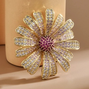 Exquisite daisy flower brooch with purple center and pink gradient pavé zircon stones