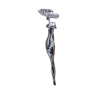 Élégante broche ange argentée avec strass scintillants et chapeau pour vêtements de luxe