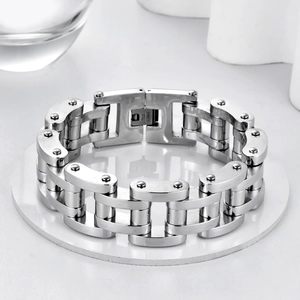 Bracelet robuste en acier inoxydable style chaîne de vélo pour homme avec design industriel