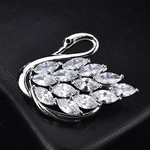 Broche Cygne en Argent Élégante Avec Incrustation de Zirconia Marquise Design Animal Sophistiqué pour Femmes Costumes Bijoux