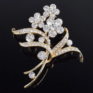 Elegante Spilla a Forma di Fiore di Freesia in Lega Dorata con Strass per Donna Corsage per Abito di Alta Qualità Accessori Decorativi per Abbigliamento