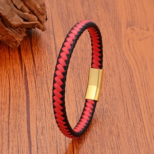 Bracelet en Cuir Tressé pour Hommes Avec Fermoir Magnétique en Acier Inoxydable Bijoux de Mode Faits à la Main