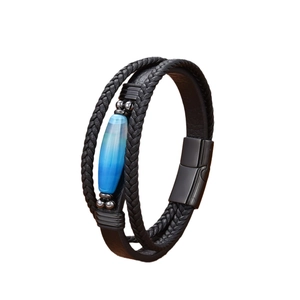 Bracelet multicouche en cuir pour homme avec perle bleue et fermoir magnétique noir