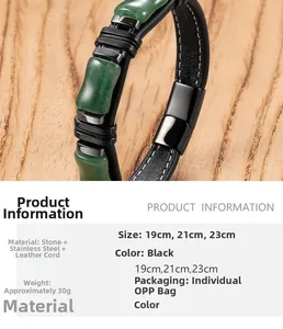 Vista macro di bracciale da uomo in pelle con perline di aventurina verde e chiusura in acciaio