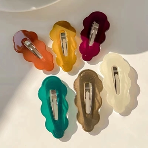 Set of 6 colorful jelly wavy hair clips for girls in autumn tones with metal duckbill grips